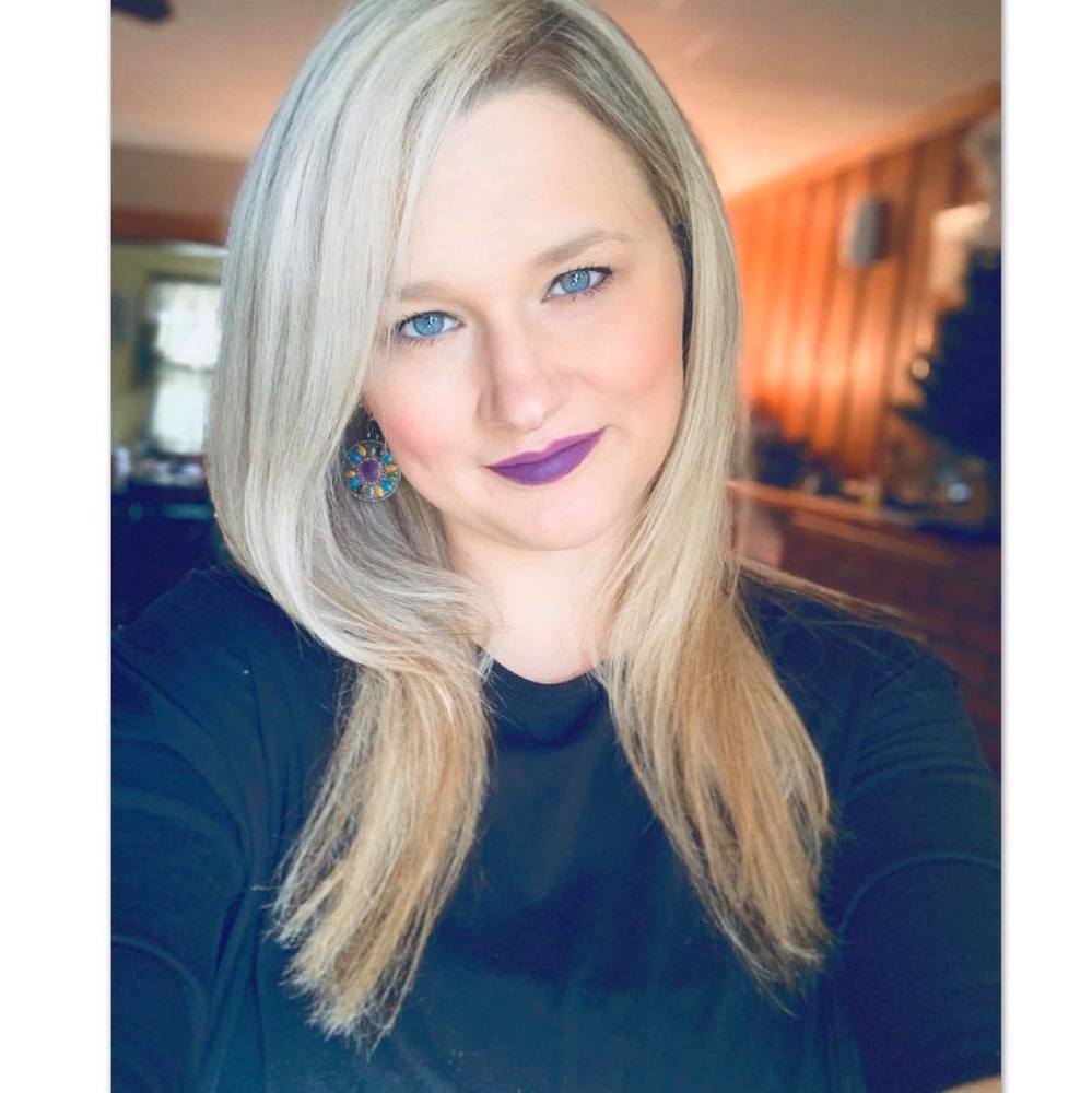 Meet your Posher, Sabrena